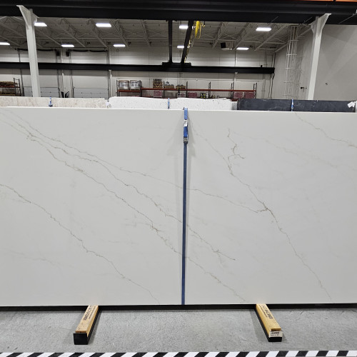 Nouvel Lincoln Gold Polished Mineral Surface 3cm