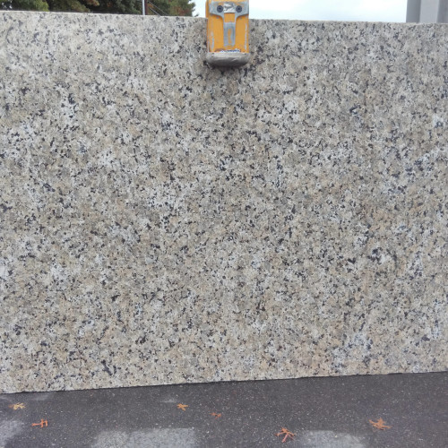 Beige Butterfly Granite in 3cm