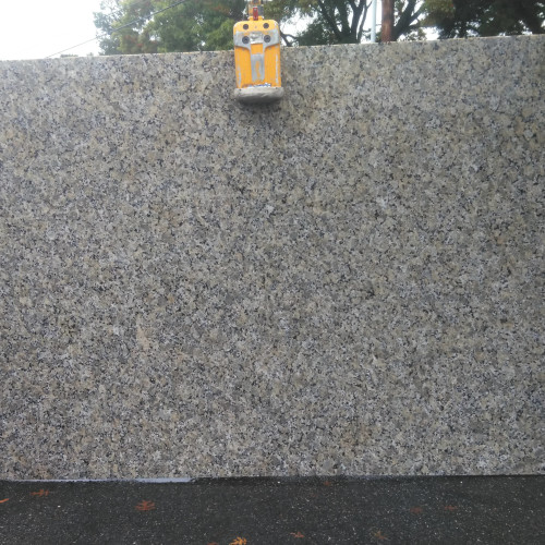 Beige Butterfly Granite in 3cm