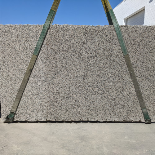 Crema Caramel Granite in 2cm