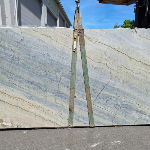 Leblon Polished Quartzite in 3cm