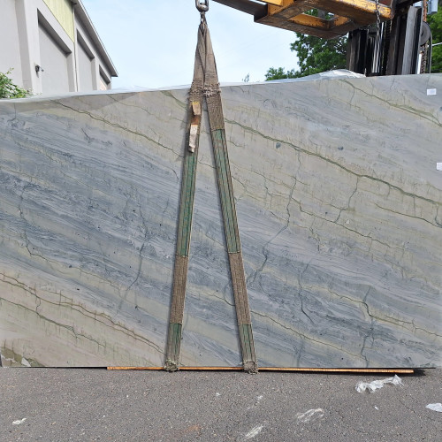 Leblon Polished Quartzite in 3cm