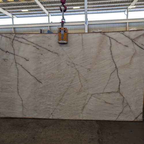 Lumix Polished Quartzite in 2cm