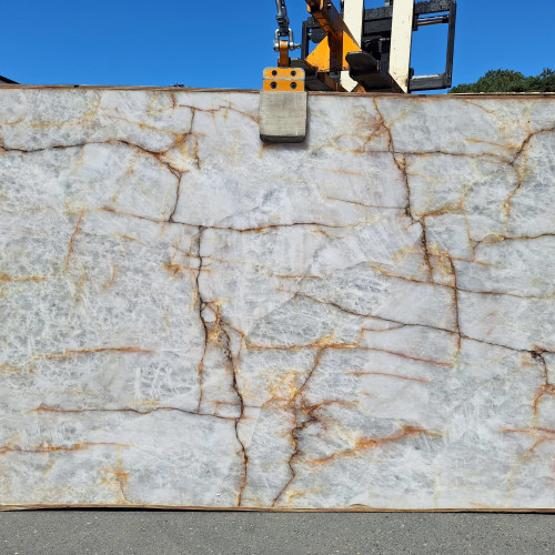 Lumix Polished Quartzite in 3cm
