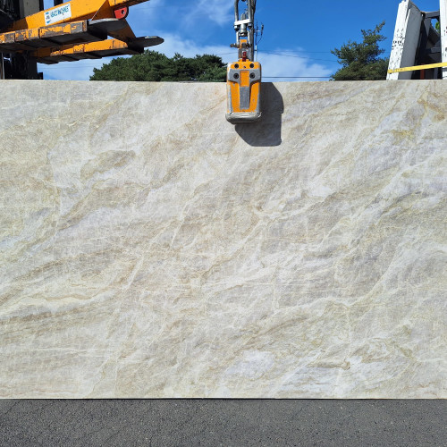 Taj Mahal Quartzite in 3cm