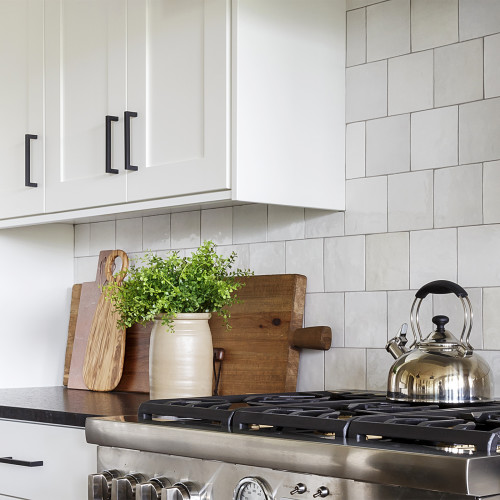 Cloé 5" x 5" Glossy Ceramic Tile in White alt image