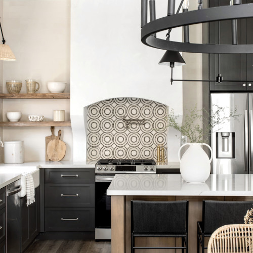 Solis Honed Marble Blend Mosaic Tile in Myra Beige & Basalt alt image