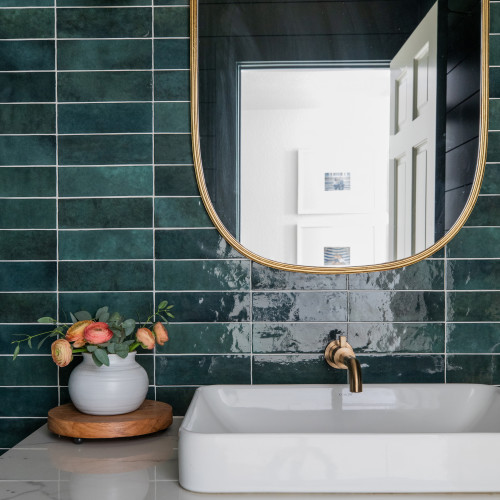 Cloé 2.5" x 8" Glossy Ceramic Tile in Green