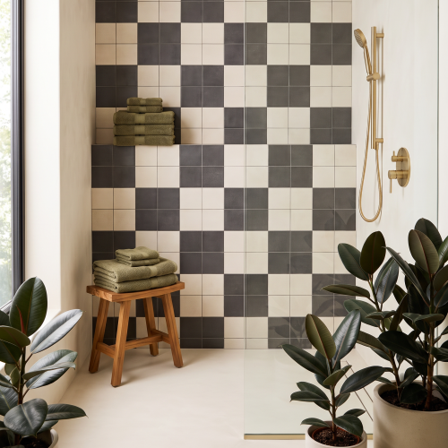 Hikari 4" x 4" Matte Porcelain Field Tile in Ebony