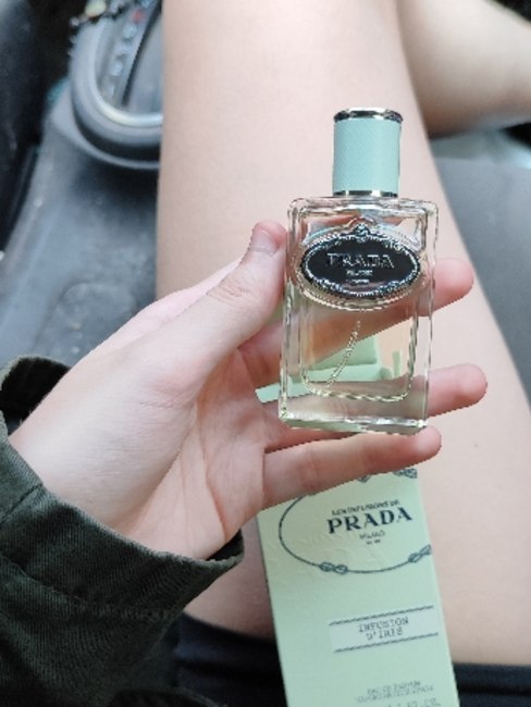 Prada iris 30ml top
