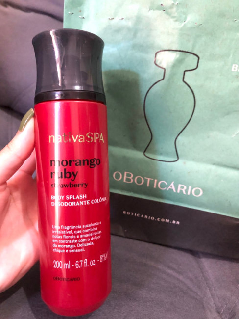 Kit Duo Skin Morango: Loção Hidratante + Body Splash - ByFemme