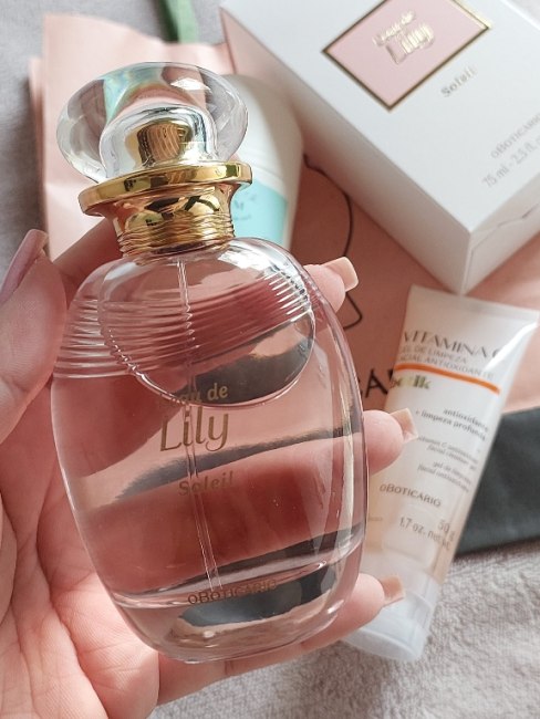 L'eau de Lily Soleil