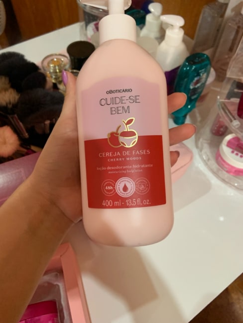 Loção Desodorante Hidratante Corporal Cuide-se Bem Cereja De Fases - O Boticário Loção Desodorante Hidratante Corporal Cuide-se Bem Cereja De Fases - O Boticário