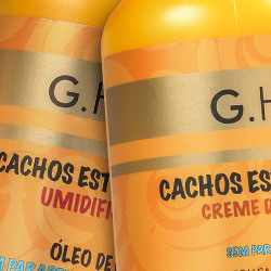 G.Hair Cachos Estilosos oferece um cuidado essencial para os cabelos cacheados, ondulados, crespos ou em transição. A linha oferece nutrição enquanto define os cachos, controla o frizz e deixa os fios macios e brilhantes.