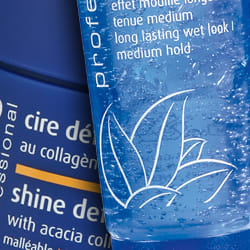 Modelador conta com fórmulas que definem e fixam o seu visual enquanto hidratam e protegem os fios. Assim, seus ativos botânicos cuidam e estilizam ao mesmo tempo.