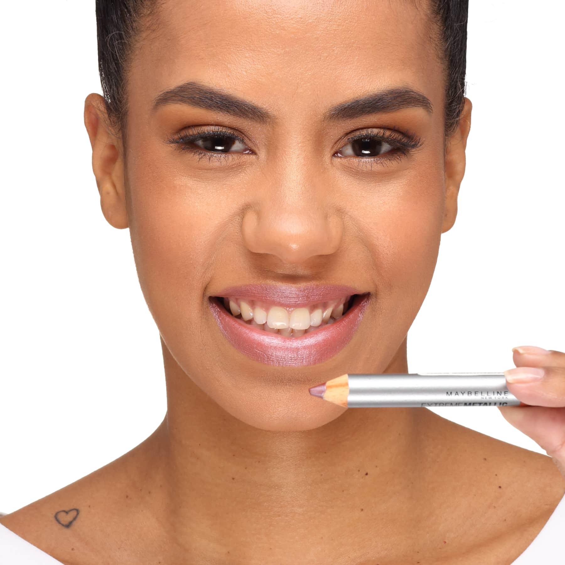 Maybelline Extreme Metallic by Color Sensational 140 Aceita - Batom Metálico 1,5g