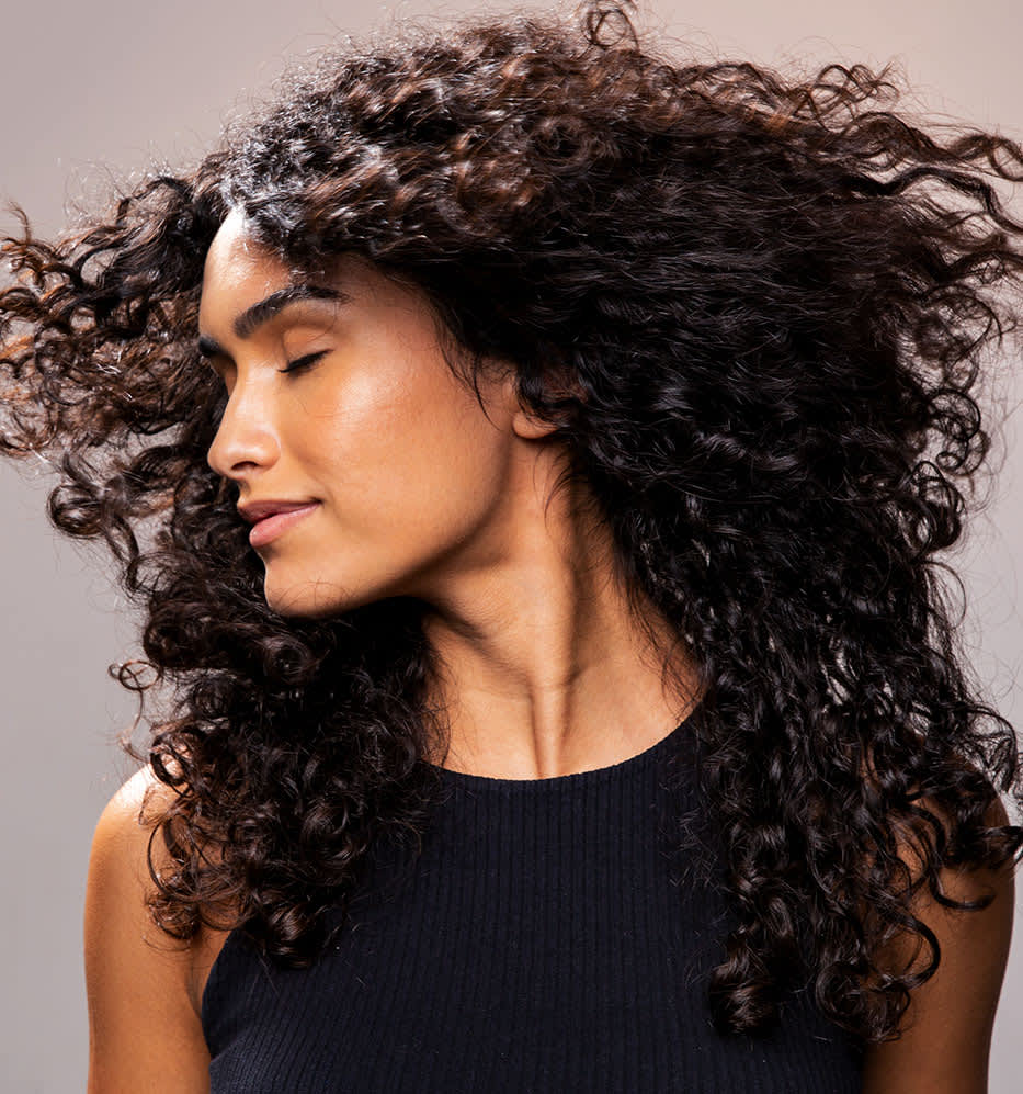 Você sabe identificar quando seu cabelo precisa de hidratação, nutrição e reconstrução?