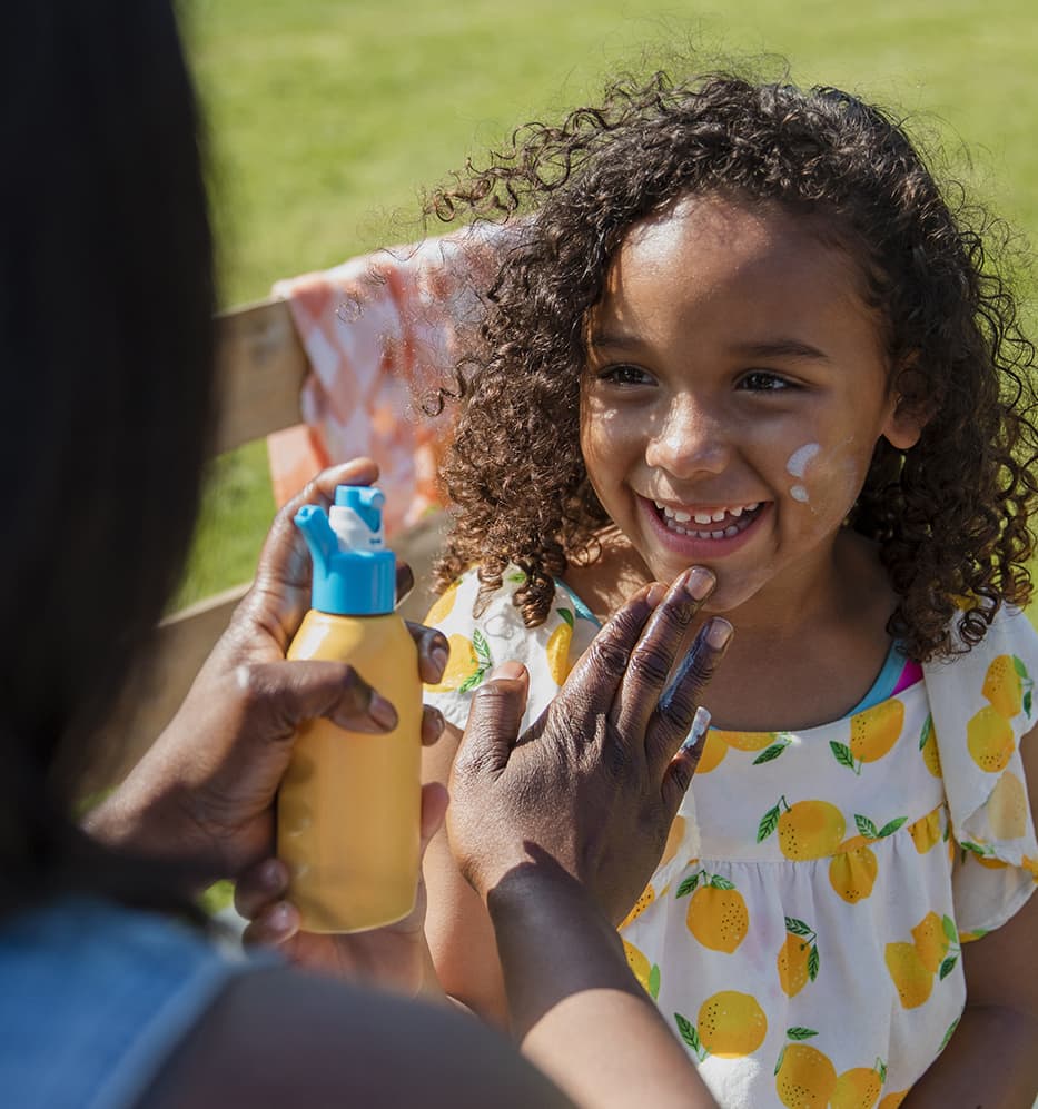 Protetor solar infantil: as principais dúvidas respondidas