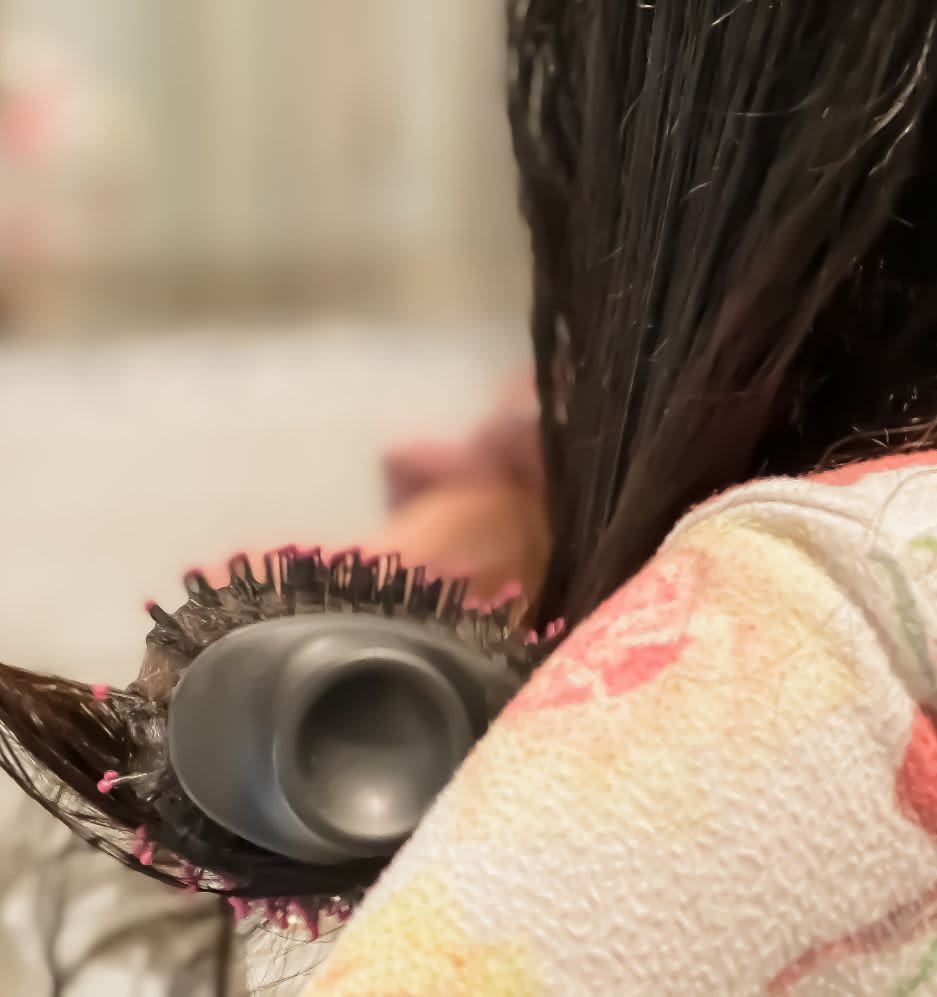 Escova secadora danifica o cabelo?