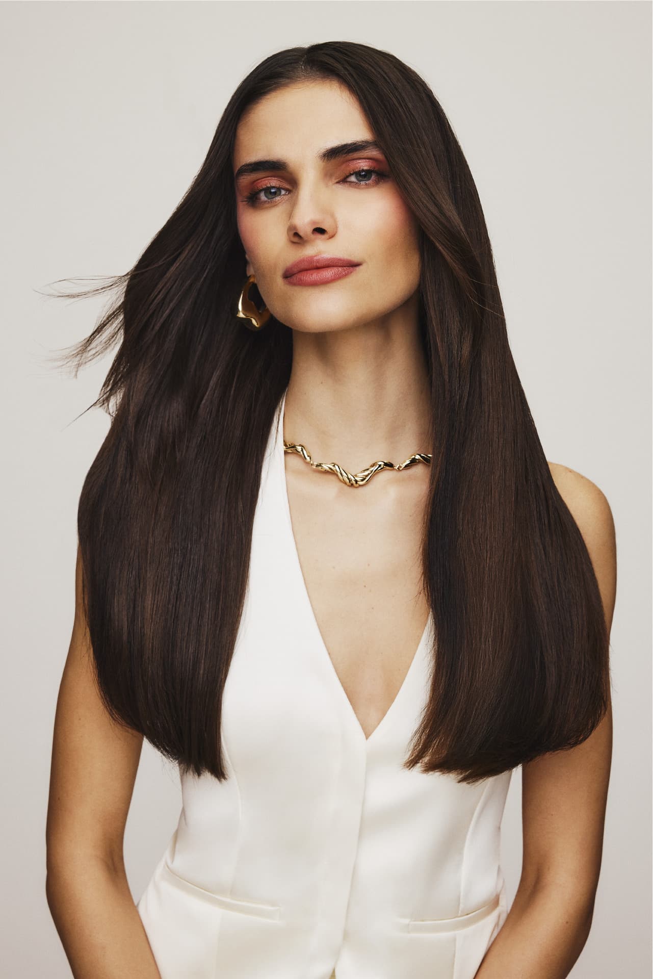 Cor de cabelo castanho profundo