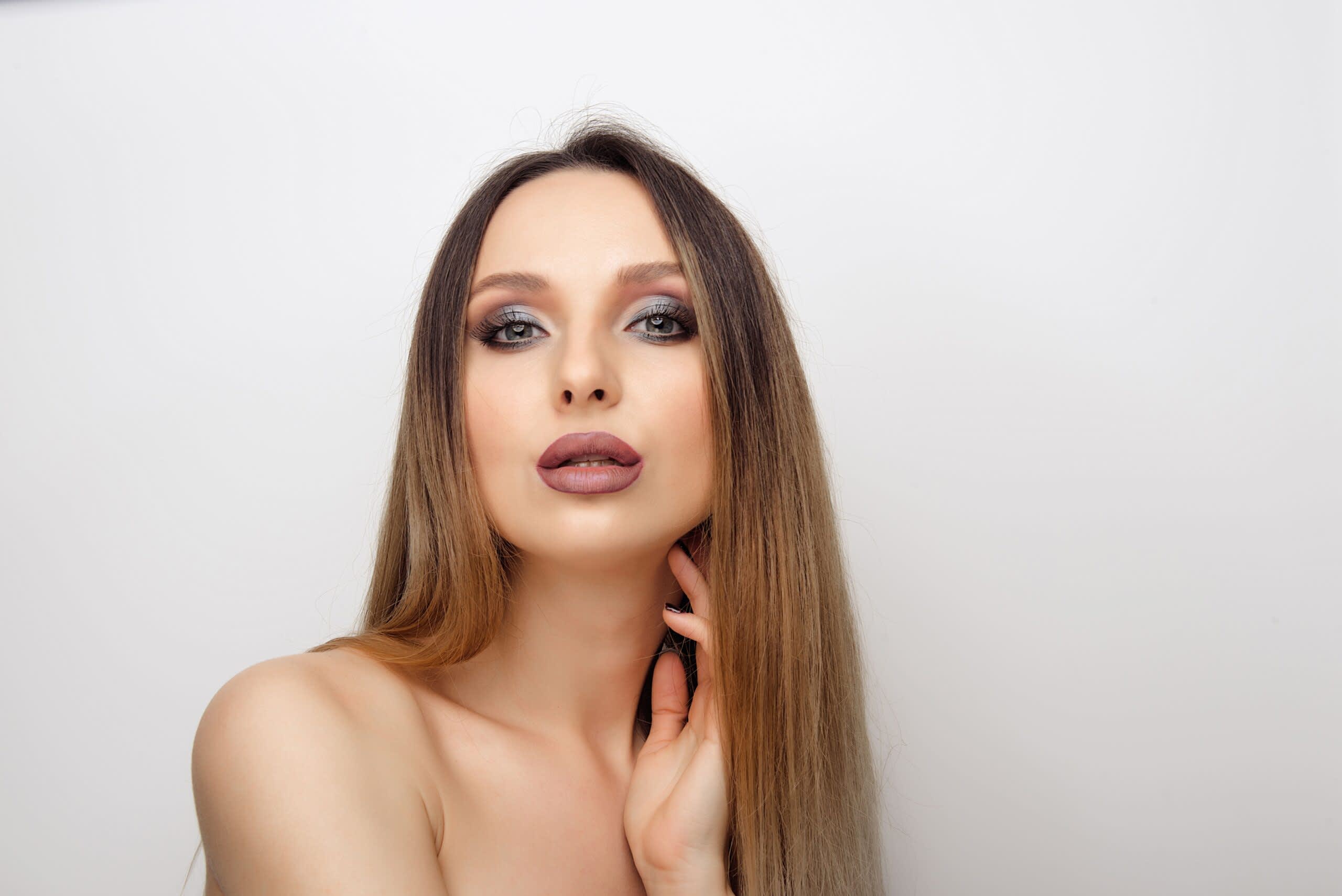 Maquiagem com batom efeito bocão