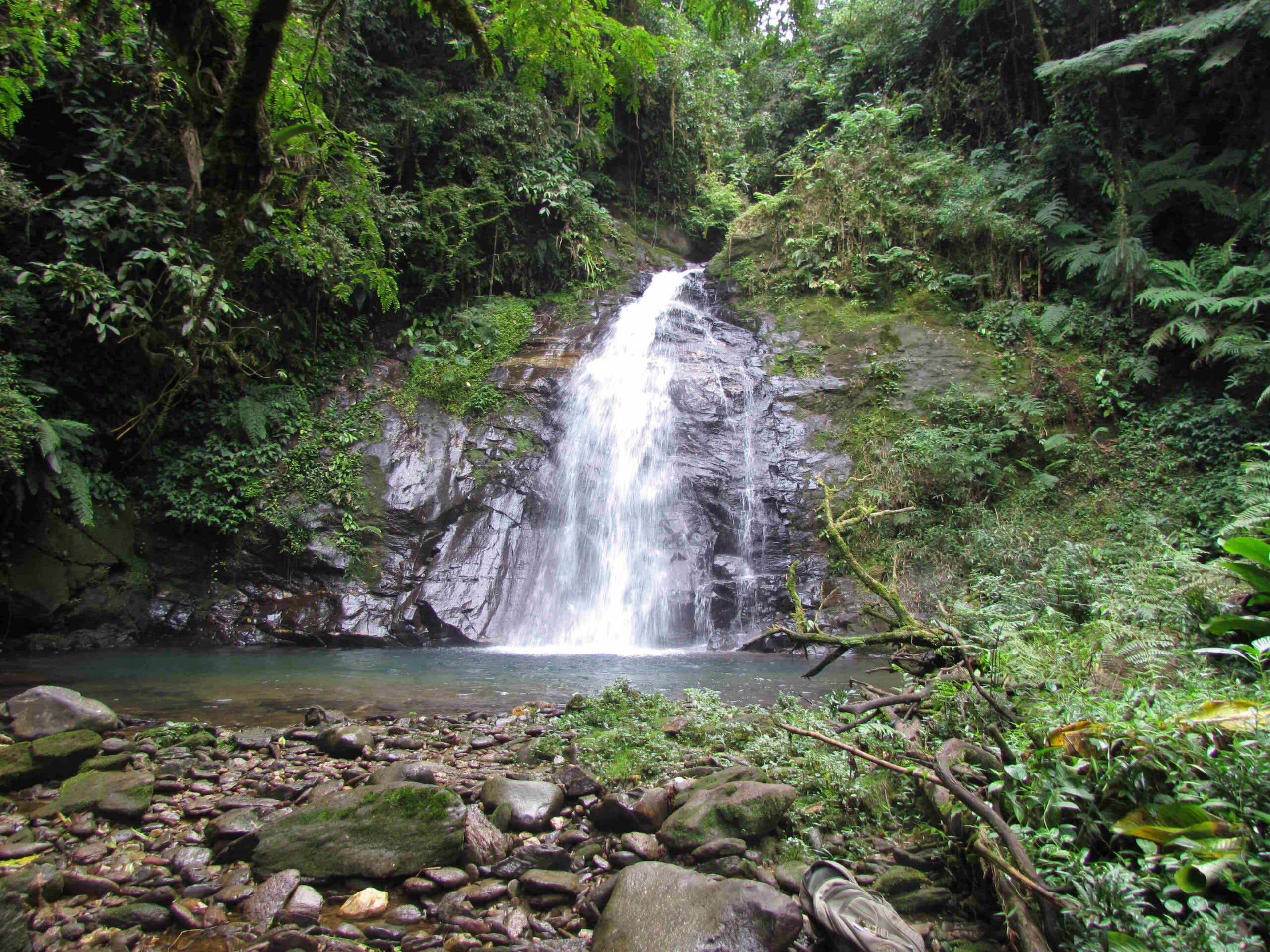 Cachoeira em Salto Morato 