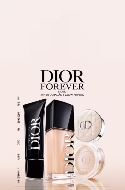 Embalagens de Dior Forever, produtos de maquiagem da marca Dior, com promessa de 24h de duração e glow perfeito.