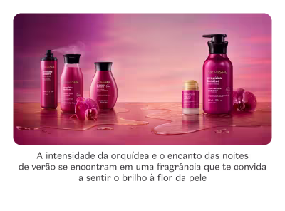 Produtos da linha Nativa SPA Orquídea Lumière sobre fundo rosa e dourado, com orquídeas.