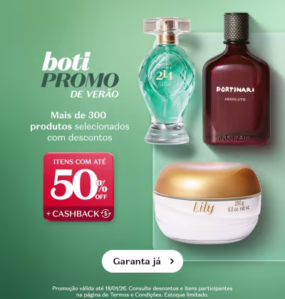 O banner traz produtos de beleza dispostos em um fundo verde claro, com uma promoção destacada no texto e um desconto de 50% com acúmulo de cashback.