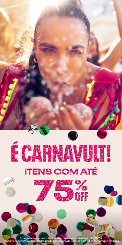 Uma mulher com rosto iluminado e expressão alegre. É carnaval! Itens com até 75% OFF.