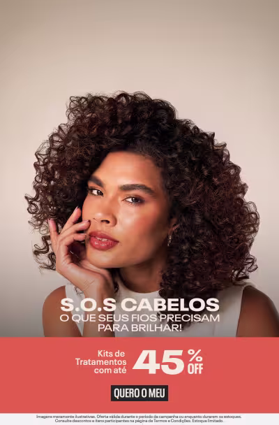 Mulher de cabelos cacheados e o texto S.O.S Cabelos: O que seus fios precisam para brilhar! Kits de tratamentocom até 45% Off