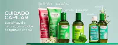 Linha Cuidado Capilar Weleda sustentável e natural para todos os tipos de cabelo. Seis produtos exibidos: Fitocondicionador Reparador com Argan 200ml em embalagem vermelha, Fitocondicionador Hidratante com Aloe Vera 200ml em embalagem verde, Fitoxampoo Hidratante 250ml, Fitoxampoo Hidratante 250ml em embalagem amarela com hortelã, Loção Capilar Revitalizante 50ml com benefícios de força e queda, e Fitoxampoo Fortificante com camomila. Fundo azul claro com textos indicando benefícios: reparação, força, queda, nutrição, equilíbrio.