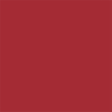 Batom vermelho da marca M·A·C em embalagem preta e prateada. O produto possui formato cônico e acabamento brilhante, com o logotipo da marca visível.
