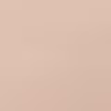 Bisnaga preta da marca Vult contendo Base Líquida Iconic Matte com acabamento natural, longa duração e cobertura média, sem transferência e com Tecnologia Pro-Finish.