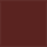 Possui uma embalagem rosa clara com detalhes prateados, incluindo o logotipo da marca.