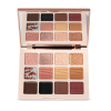 A paleta de sombras de maquiagem da marca Make B. com uma variedade de tons neutros, rosados e dourados. A paleta possui 16 sombras em diferentes texturas, incluindo cores sólidas, brilhantes e metálicas, além de alguns acessórios como aplicadores.