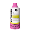 Frasco de shampoo rosa da marca Lola From Rio, com rótulo branco destacando o nome "Shampoo Brilho Lamelar" e informações sobre os ingredientes e benefícios do produto.