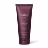 Frasco de gel de banho Malbec Corpo, com embalagem em tom de vinho tinto, contendo 200g do produto. O rótulo apresenta o nome da marca "Malbec" e a descrição "Shower Gel Cabelo e Corpo".