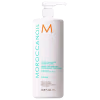 Frasco branco de condicionador Moroccanoil para equilíbrio do couro cabeludo, com bomba dosadora e rótulo com logotipo laranja e texto em azul e branco.
