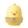 Frasco em formato de passarinho amarelo com parte superior na cor bege escuro e detalhes laranjas contendo 100ml de colônia do sol da marca Boti Baby.