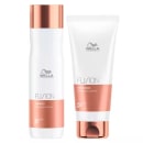 Shampoo e condicionador da linha Fusion da Wella Professionals. O shampoo de 250 ml. O condicionador é de 200 ml. Ambos os produtos têm o logotipo da Wella e a inscrição "Fusion".