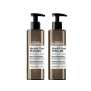A imagem mostra dois frascos de plástico transparentes contendo um líquido marrom claro. Os frascos têm bombas dispensadoras pretas na parte superior. Eles pertencem à linha Serie Expert Absolut Repair Molecular da L'Oréal Professionnel.