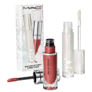 Conjunto de produtos de maquiagem da marca MAC, incluindo um batom líquido vermelho em embalagem plástica e um aplicador de lábios em embalagem branca com detalhes em rosa e prata.