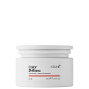 Frasco branco da linha Color Brillianz da Keune, contendo máscara anti-descoloração com 250 ml.