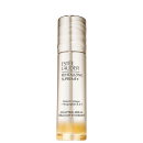 Frasco cilíndrico dourado da linha Revitalizing Supreme+ da Estée Lauder, contendo um sérum de colágeno e hexapeptídeos para esculpir e firmar a pele.
