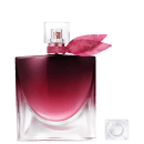 Frasco de perfume Lancôme com design elegante em tons de rosa e vermelho, com tampa decorada com elemento brilhante. Embalagem minimalista e sofisticada, com destaque para a cor e formato do recipiente.