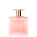 Frasco de perfume Idôle Lancôme com design elegante e minimalista em tons de rosa e dourado. Embalagem retangular com tampa e bomba dispensadora. Produto com aparência luxuosa e sofisticada.