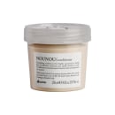 Frasco de condicionador Nounou da marca Davines, com tampa transparente e rótulo branco contendo informações sobre o produto. Embalagem de 250 ml, com extrato de tomate como um dos ingredientes.