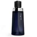 O produto apresentado é uma fragrância da marca O Boticário, chamado Mallecc noir. O frasco é de vidro de cor azul escuro, com um design geométrico e texturizado na parte superior. O rótulo exibe o nome da fragrância em letras brancas.
