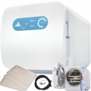 O produto apresentado é um esterilizador de vapor Cristófoli Vitale, com painel de controle digital azul e branco, acompanhado de acessórios como bandejas e mangueira. O esterilizador possui uma porta frontal transparente para visualização do processo.